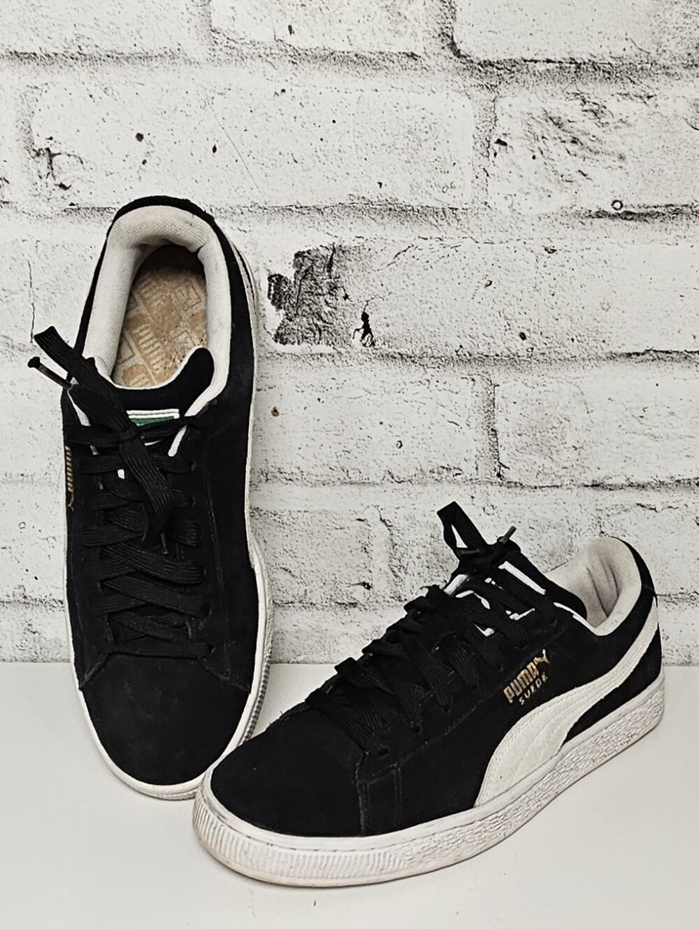 Puma Suede Classic Black White Low Top Sneakers Mens Size 9.5